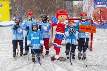Команды городских дворовых клубов открыли хоккейный сезон 2021/2022