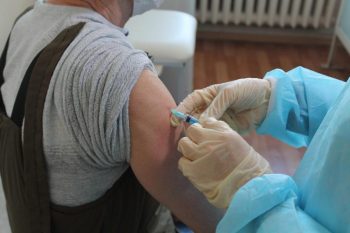 14 тысяч первоуральцев прошли вакцинацию от COVID-19