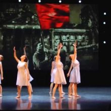 К 9 мая творческие студии и актеры театра “Вариант” подготовили праздничный онлайн -концерт