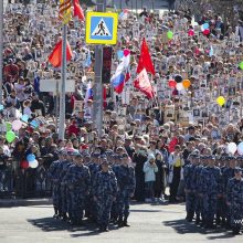 Более 8000 первоуральцев присоединились к празднованию Дня Победы на центральной площади города