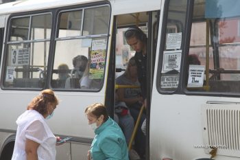 Рейды по соблюдению масочного режима в общественном транспорте проходят в Первоуральске ежедневно