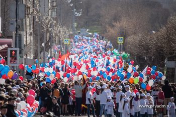 Заявки на участие в первомайской демонстрации в Первоуральске подали порядка 6000 человек