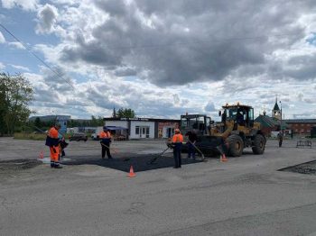 В Первоуральске завершается ямочный ремонт дорог