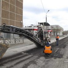 В Первоуральске начался ямочный ремонт дорог