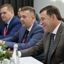 Евгений Куйвашев и Чжан Ханьхуэй обсудили перспективные направления сотрудничества КНР и Свердловской области
