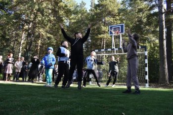 В Первоуральске открыли спортивную площадку для учеников начальной школы №14