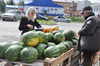 Специалисты администрации Первоуральска проинспектировали объекты уличной торговли