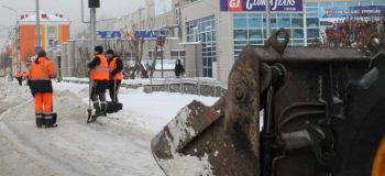 В Первоуральске продолжатся работы по расчистке дорог и тротуаров