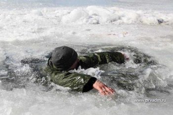 Первоуральские спасатели предупредили об опасности весеннего льда