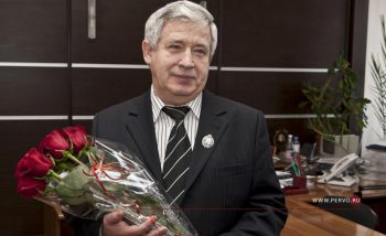 Заслуженный учитель России Юрий Павлов стал Почетным гражданином Первоуральска