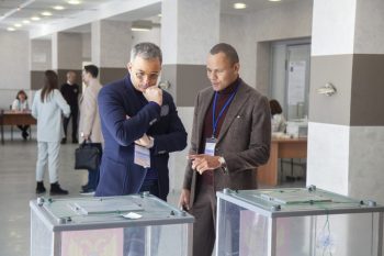 Международные наблюдатели и эксперты посетили избирательные участки городского округа Первоуральск