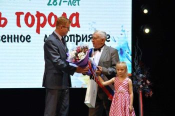 Игорь Кабец поблагодарил жителей Первоуральска за вклад в развитие города