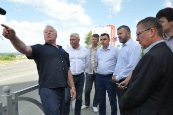 Качество и срок выполнения — в Первоуральске прошла масштабная инспекция ремонта дорог