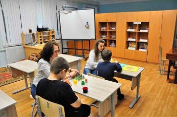 В школах Первоуральска появятся классы для особенных детей