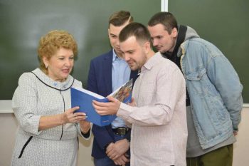 Одно из старейших учебных учреждений Первоуральска отметило своё 60-летие