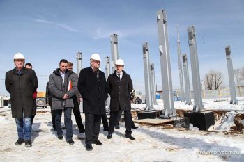 Валерий Хорев проинспектировал строительную площадку по возведению здания ФОК