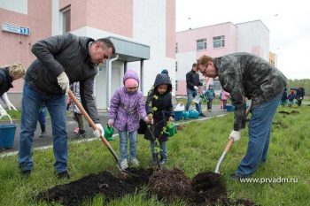 Администрация Первоуральска продолжает традицию по озеленению города 