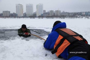 Первоуральская служба спасения рассказала о правилах безопасности на льду