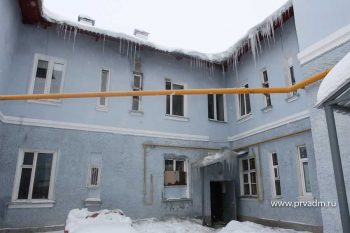Глава Первоуральска дал поручение принять меры по устранению последствий инцидента в доме на Энгельса