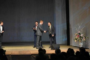 Игорь Кабец поздравил первоуральцев с Международным днем театра