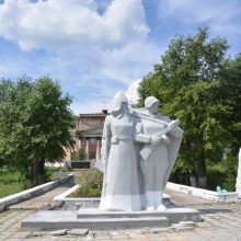 В городском округе Первоуральск продолжается ремонт памятников
