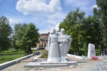 В городском округе Первоуральск продолжается ремонт памятников