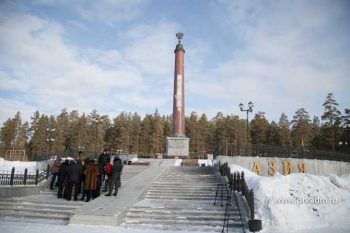 «Открыть обелиск для гостей и жителей»