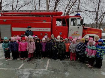 Встреча воспитанников детского сада с представителями 10 пожарно-спасательного отряда ФПС ГПС Главного управления МЧС России по Свердловской области