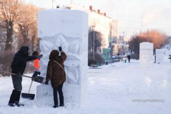 «Каменные цветы» появились на главных улицах Первоуральска