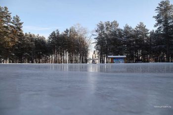 Фотофакт: Открытый каток в Парке новой культуры