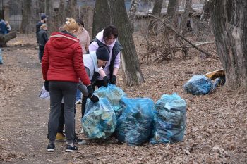 В Первоуральске состоялся общегородской субботник