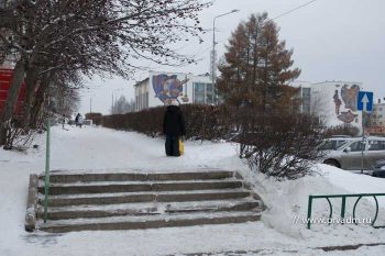 В Первоуральске реконструируют 35 лестниц, расположенных в пешеходных зонах