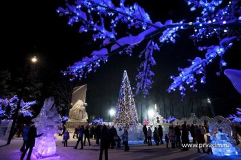 Ледовый городок Первоуральска простоит до Масленицы