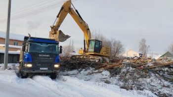 В Первоуральске продолжают сносить ветхое жилье