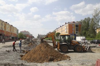 На проспекте Ильича меняют коммуникации