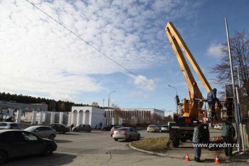 Возле стадиона «Уральский трубник» в Первоуральске установили светофор