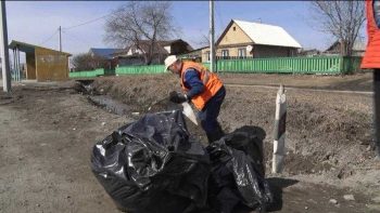 В Первоуральске начались субботники