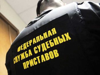 У судебного пристава-исполнителя есть право задерживать неплательщиков алиментов, уклоняющихся от своих обязанностей без уважительной причины