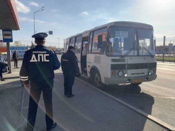 В Первоуральске ежедневно проходят рейды по соблюдению масочного режима в общественном транспорте