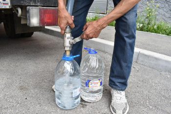 Подвоз воды: адресов стало больше