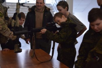 Больше 5,5 тысяч первоуральцев посетили мероприятия ко Дню защитника Отечества в эти выходные