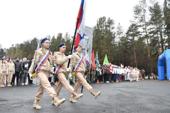 В первоуральском парке прошла военно-спортивная эстафета “служу россии”