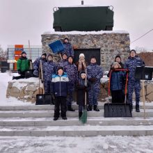 Активисты «Движения Первых» очистили от снега 18 мемориалов павшим в годы Великой Отечественной войны