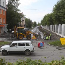 На улице Физкультурников начался дорожный ремонт