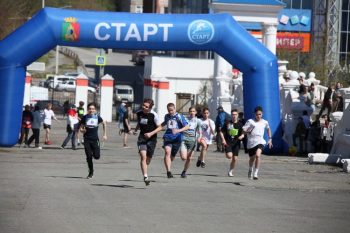 В городском округе Первоуральск состоялась традиционная легкоатлетическая эстафета на призы администрации