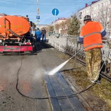 В Первоуральске начались работы по весеннему содержанию дорог