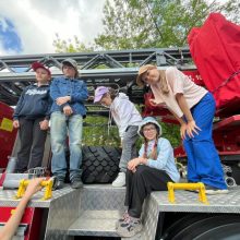 Демонстрация пожарного автомобиля в Детских оздоровительных лагерях