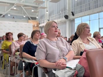Торжественное награждение медицинских работников прошло в Первоуральске в преддверии Дня медика