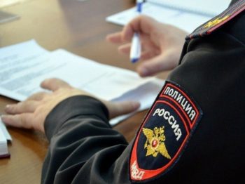Сотрудники полиции города Первоуральска призывают граждан своевременно оплачивать штрафы