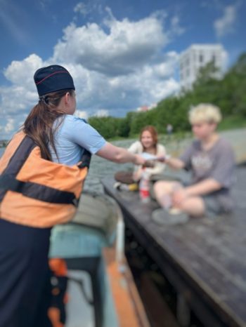 Сотрудники полиции Первоуральска проводят профилактическую работу с гражданами, отдыхающими на водоемах